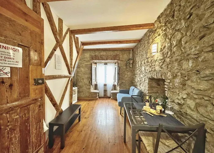 Sublime Apt Medieval Alfama