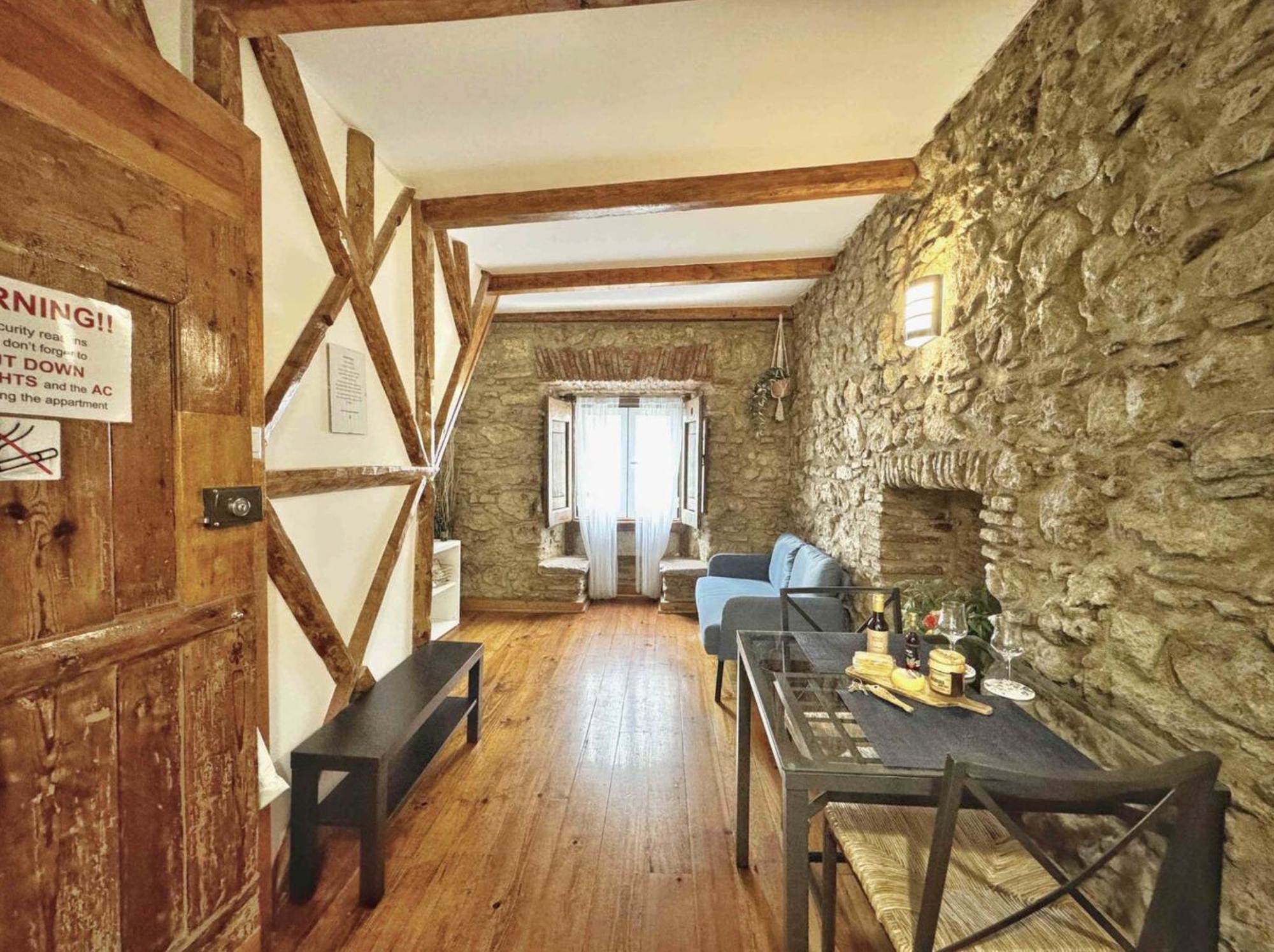 Appartamento Sublime Medieval Alfama *