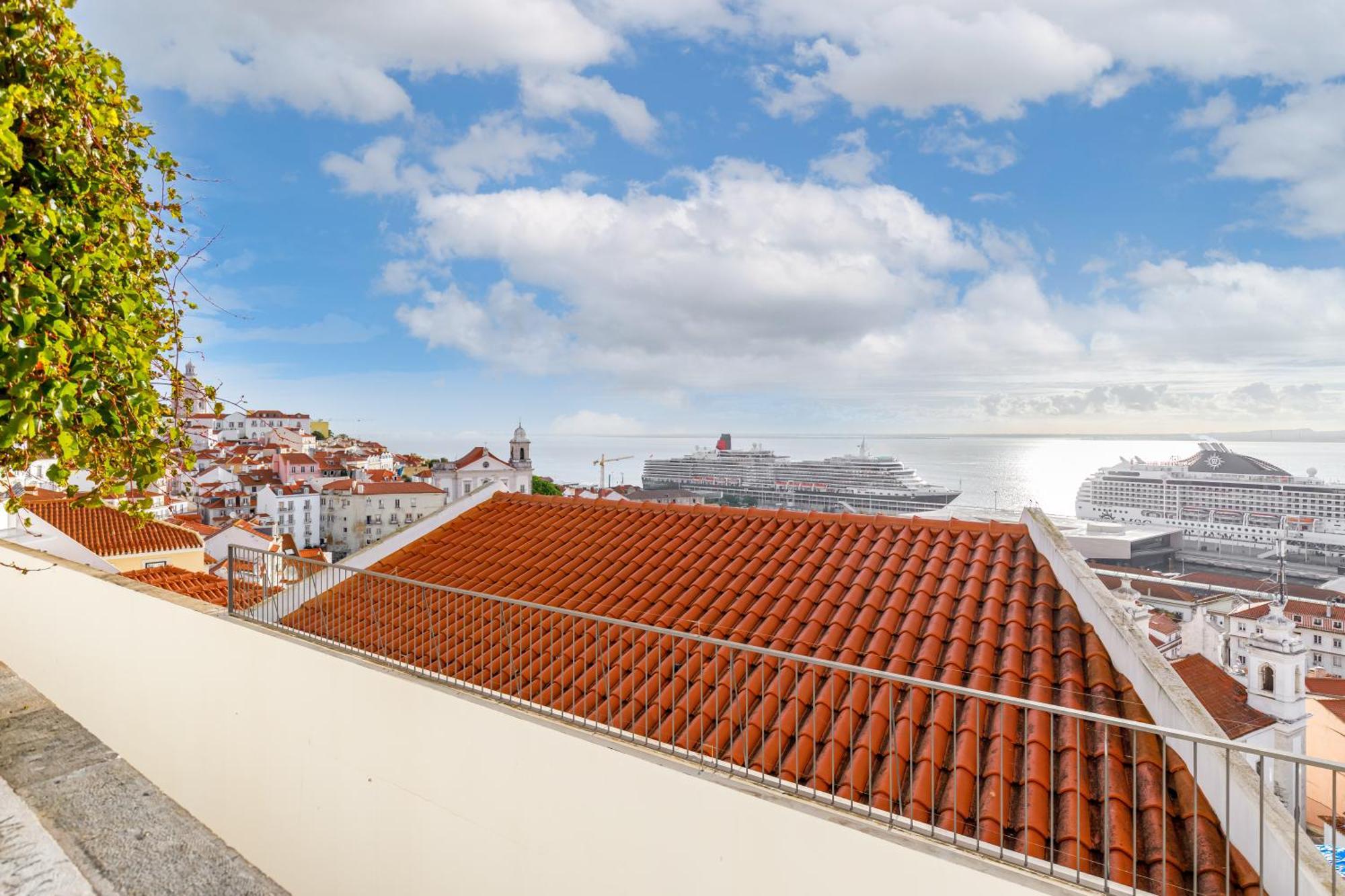 Sublime Medieval Alfama Appartamento Lisbona